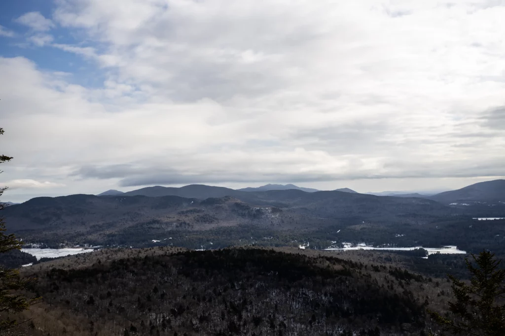 The area around Owl's Head is relatively flat and surrounded by small bodies of water.