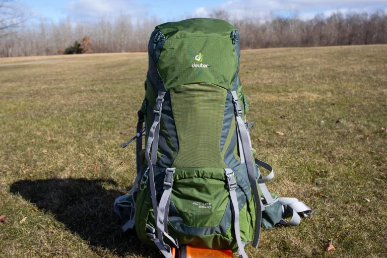 Front flat view of the 65+10L ACT Lite from Deuter, standing up right.